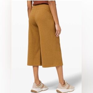 Lululemon CanYou Feel The Pleat Crop